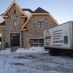 photo maison Lalande et camion Isobec région de Montréal